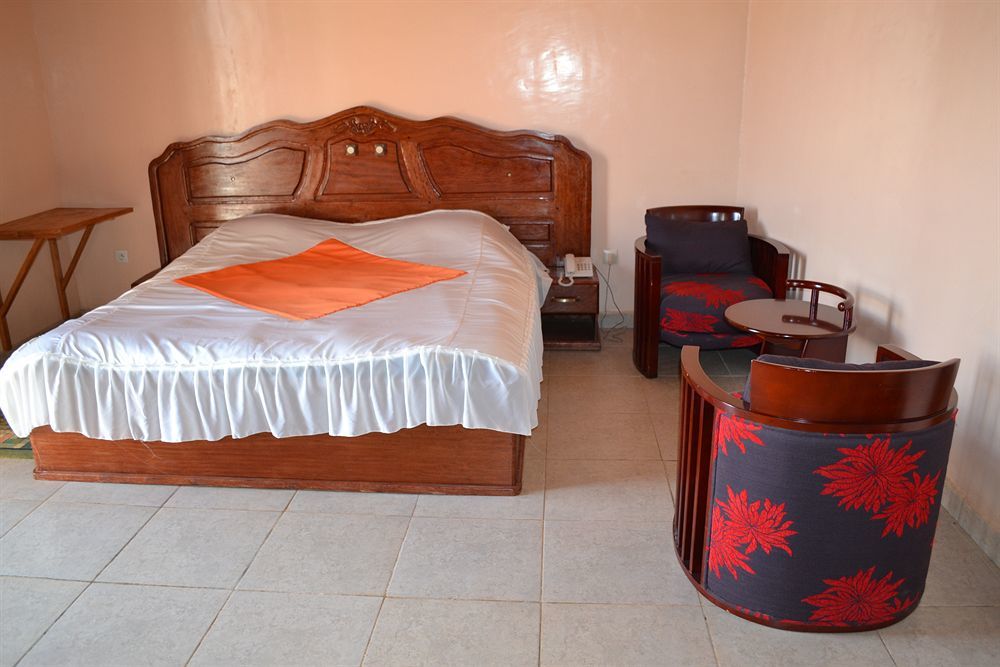 Hotel De Malte Dschang Exterior photo